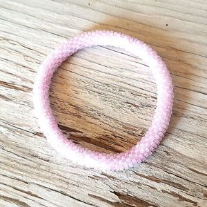 Sashka bracelet, original size, 7" OSFM, soft pink